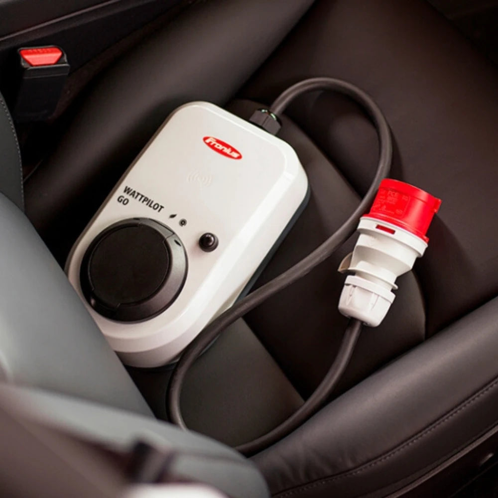 Fronius Wattpilot Go 11 J 2.0 - 11kW hordozható EV töltő